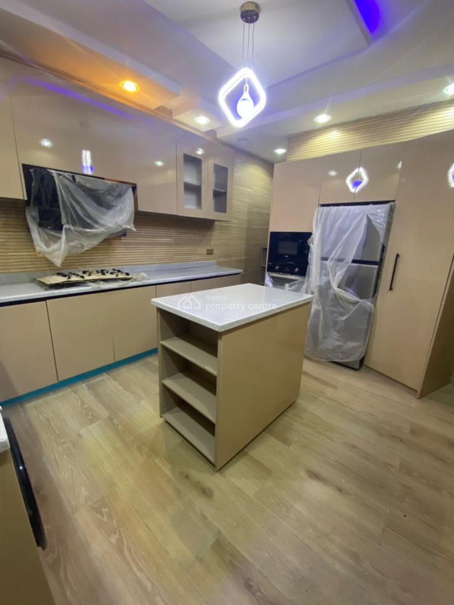 4 Bedroom Luxurious  Brand New Terrace Duplex, Lekki Phase 1, Lekki, Lagos, Terraced Duplex for Rent