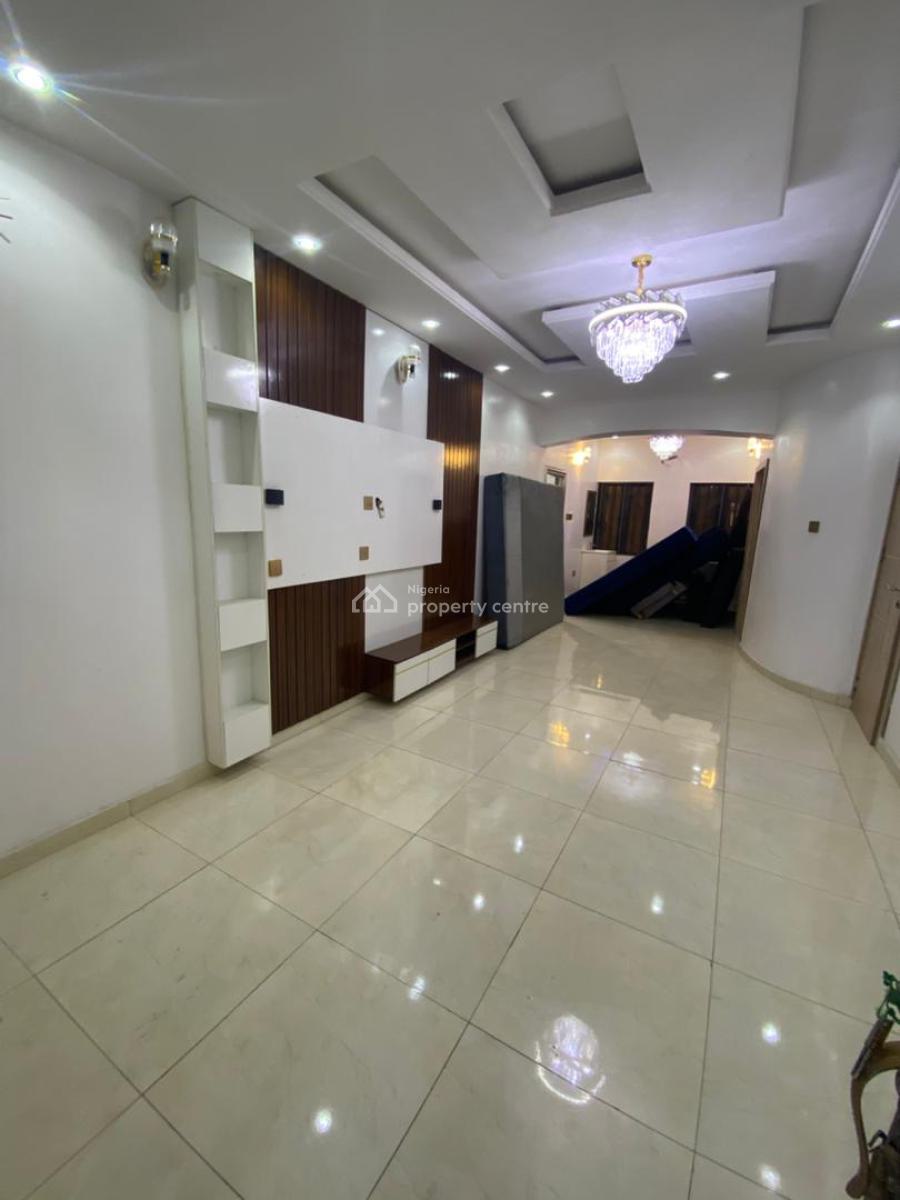 4 Bedroom Luxurious  Brand New Terrace Duplex, Lekki Phase 1, Lekki, Lagos, Terraced Duplex for Rent
