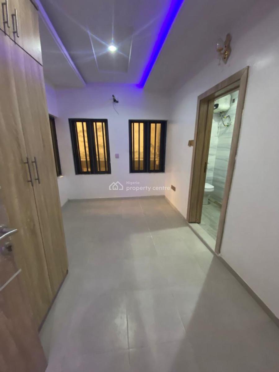 4 Bedroom Luxurious  Brand New Terrace Duplex, Lekki Phase 1, Lekki, Lagos, Terraced Duplex for Rent