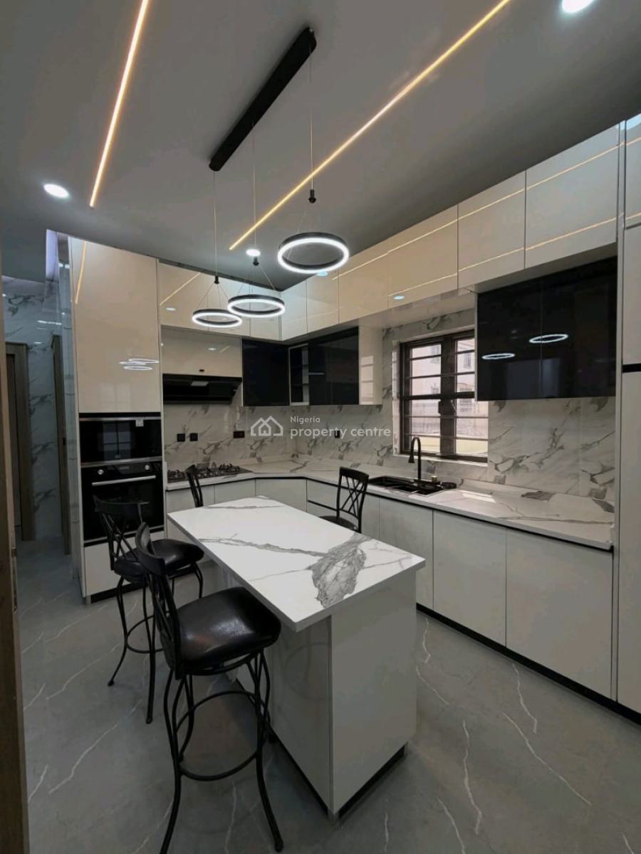 6-bedroom Duplex (3 Units in Compound), Guzape District, Abuja, Detached Duplex for Sale