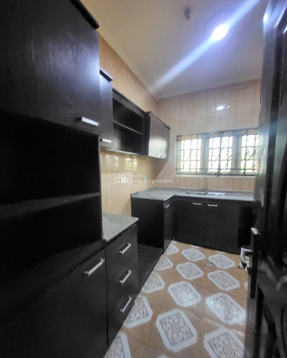 Luxurious Massive 2 Bedroom Flat, By American International School, Durumi, Abuja, Flat / Apartment for Rent