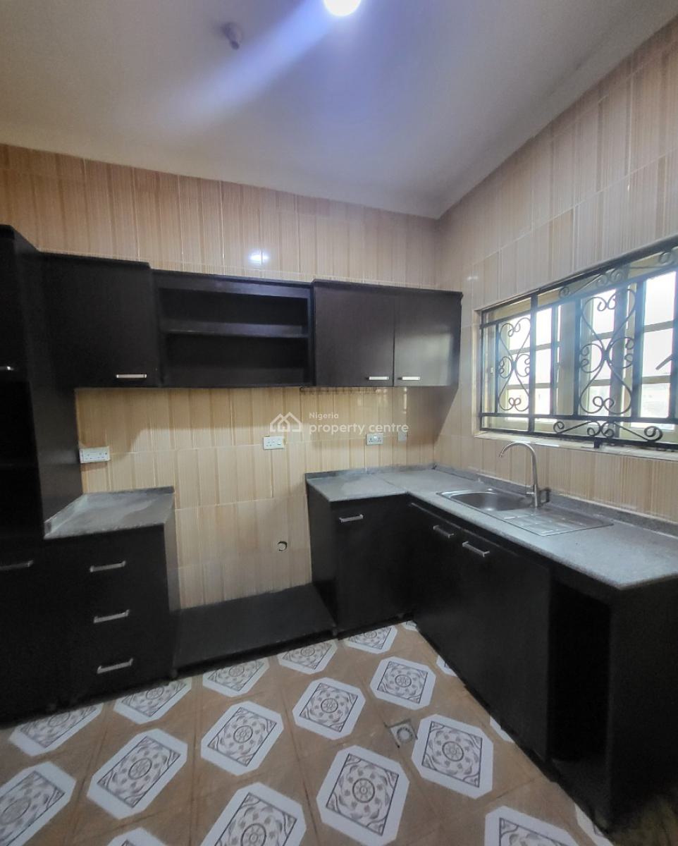 Luxurious Massive 2 Bedroom Flat, By American International School, Durumi, Abuja, Flat / Apartment for Rent