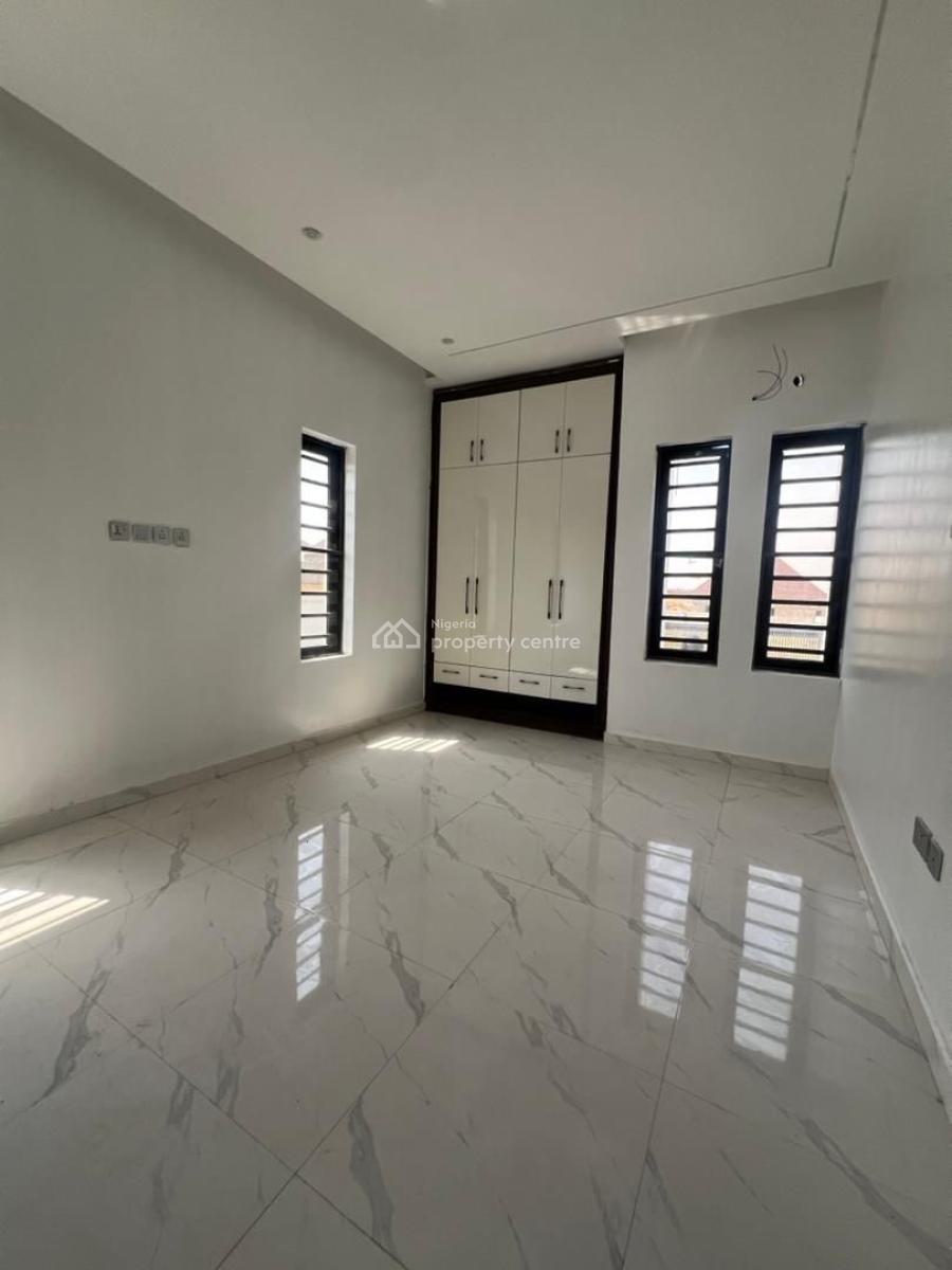 3 Bedroom Fully Detached Bungalow + 2 Units of Bq (distress), Gwarinpa, Abuja, Detached Bungalow for Sale