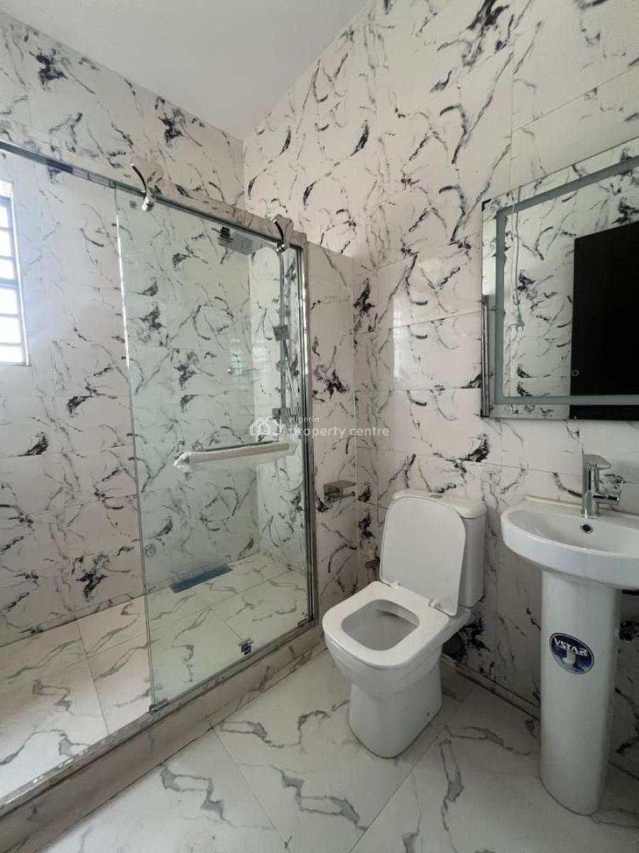 3 Bedroom Fully Detached Bungalow + 2 Units of Bq (distress), Gwarinpa, Abuja, Detached Bungalow for Sale