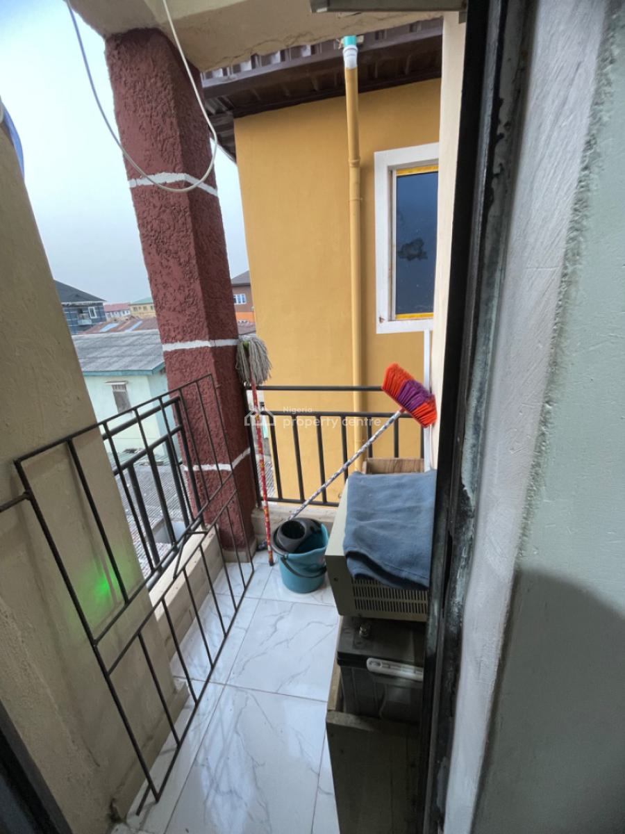 Lovely and Spacious Studio Apartment, Morocco Road, Shomolu, Yaba, Lagos, Self Contain (single Rooms) Short Let