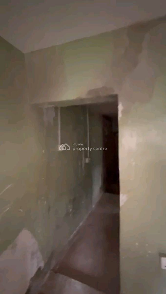 Standard and Spacious Mini Flat with 2 Toilet and 2 Bath, Off Ilaje Road, Bariga, Shomolu, Lagos, Mini Flat (room and Parlour) for Rent