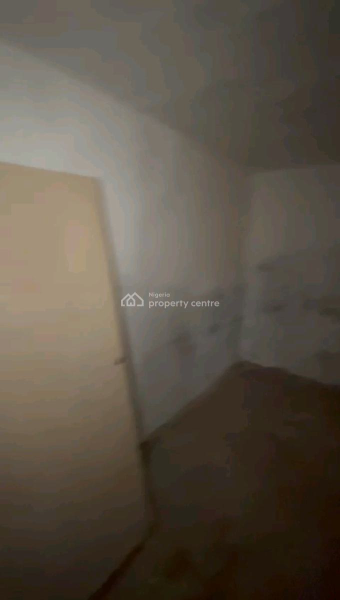 Standard and Spacious Mini Flat with 2 Toilet and 2 Bath, Off Ilaje Road, Bariga, Shomolu, Lagos, Mini Flat (room and Parlour) for Rent