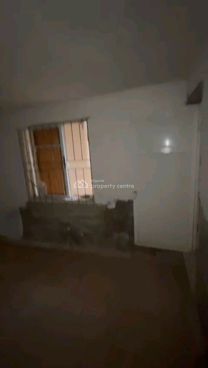 Standard and Spacious Mini Flat with 2 Toilet and 2 Bath, Off Ilaje Road, Bariga, Shomolu, Lagos, Mini Flat (room and Parlour) for Rent