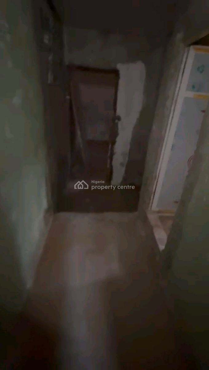 Standard and Spacious Mini Flat with 2 Toilet and 2 Bath, Off Ilaje Road, Bariga, Shomolu, Lagos, Mini Flat (room and Parlour) for Rent