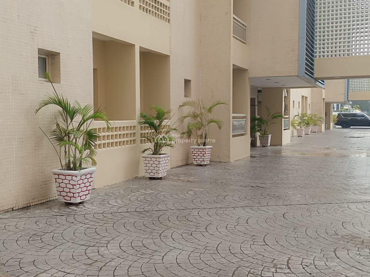 Luxury3 Bedroom Luxury Flat with a Bq., Banana Island, Ikoyi, Lagos, Flat / Apartment for Sale