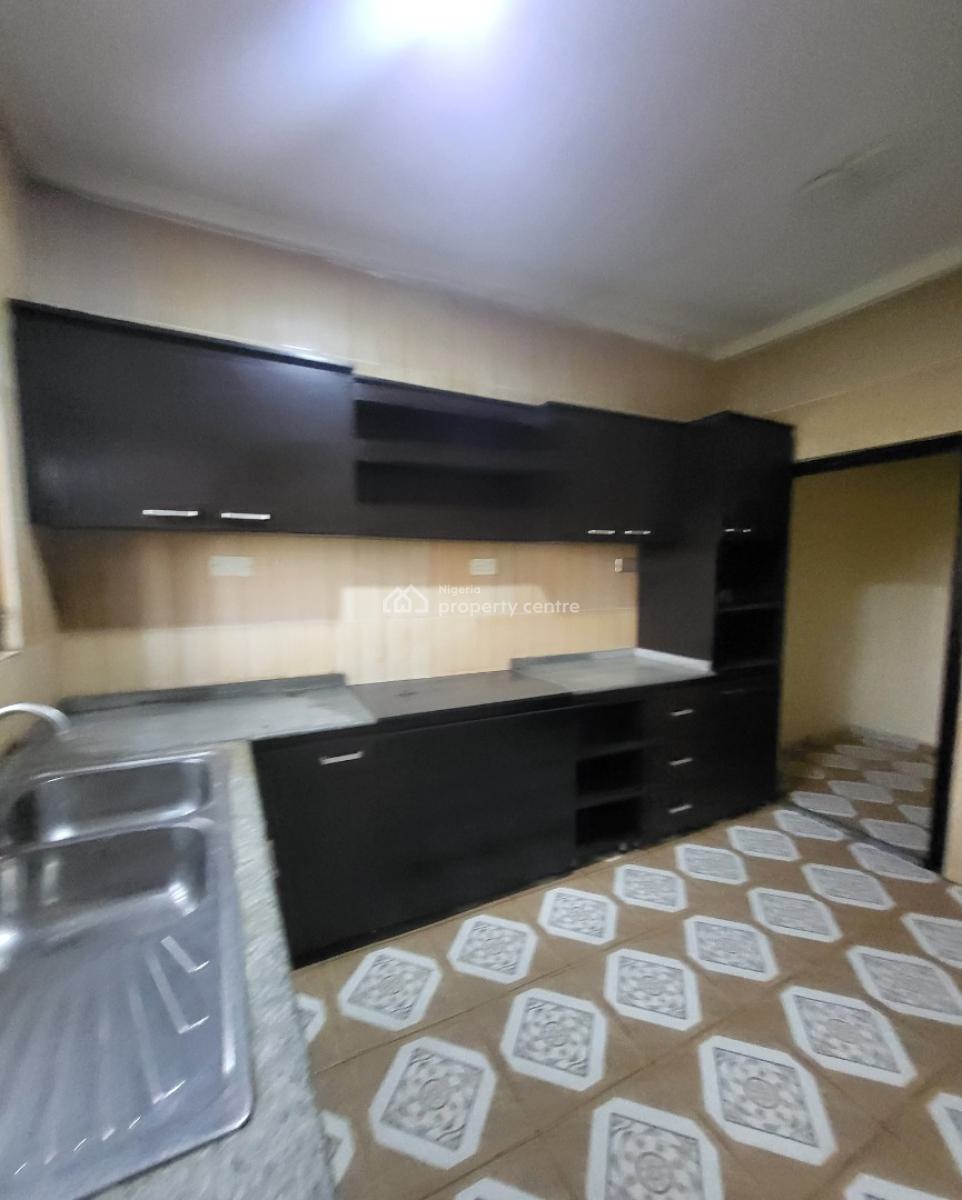 Luxurious Massive 3 Bedroom Flat, By American International School, Durumi, Abuja, Flat / Apartment for Rent