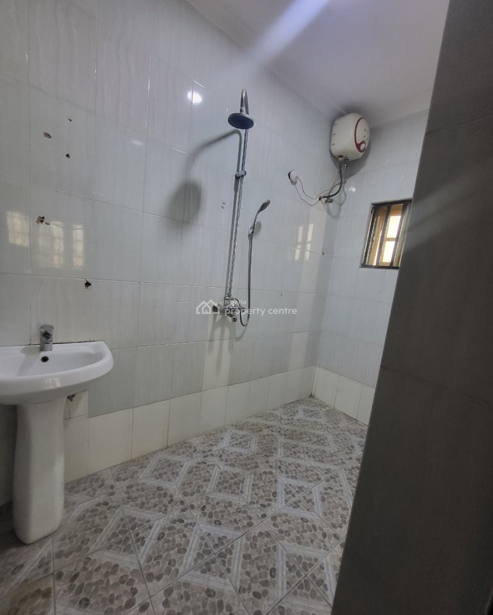 Luxurious Massive 3 Bedroom Flat, By American International School, Durumi, Abuja, Flat / Apartment for Rent