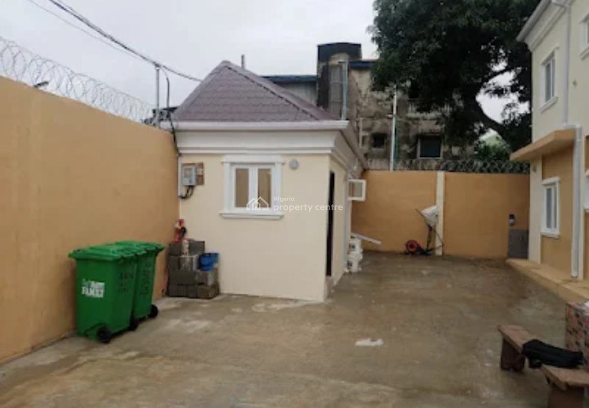Executive 2-bedroom Flat with Extra Space, Ahmadiya, New Oko-oba, Agege, Lagos, Flat / Apartment for Rent