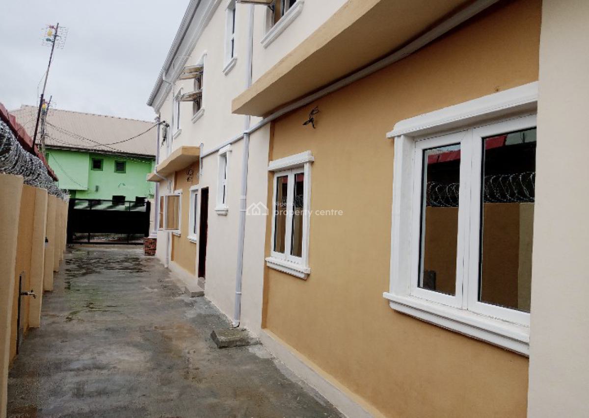 Executive 2-bedroom Flat with Extra Space, Ahmadiya, New Oko-oba, Agege, Lagos, Flat / Apartment for Rent