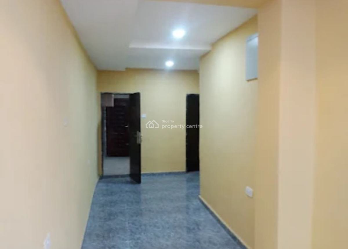 Executive 2-bedroom Flat with Extra Space, Ahmadiya, New Oko-oba, Agege, Lagos, Flat / Apartment for Rent