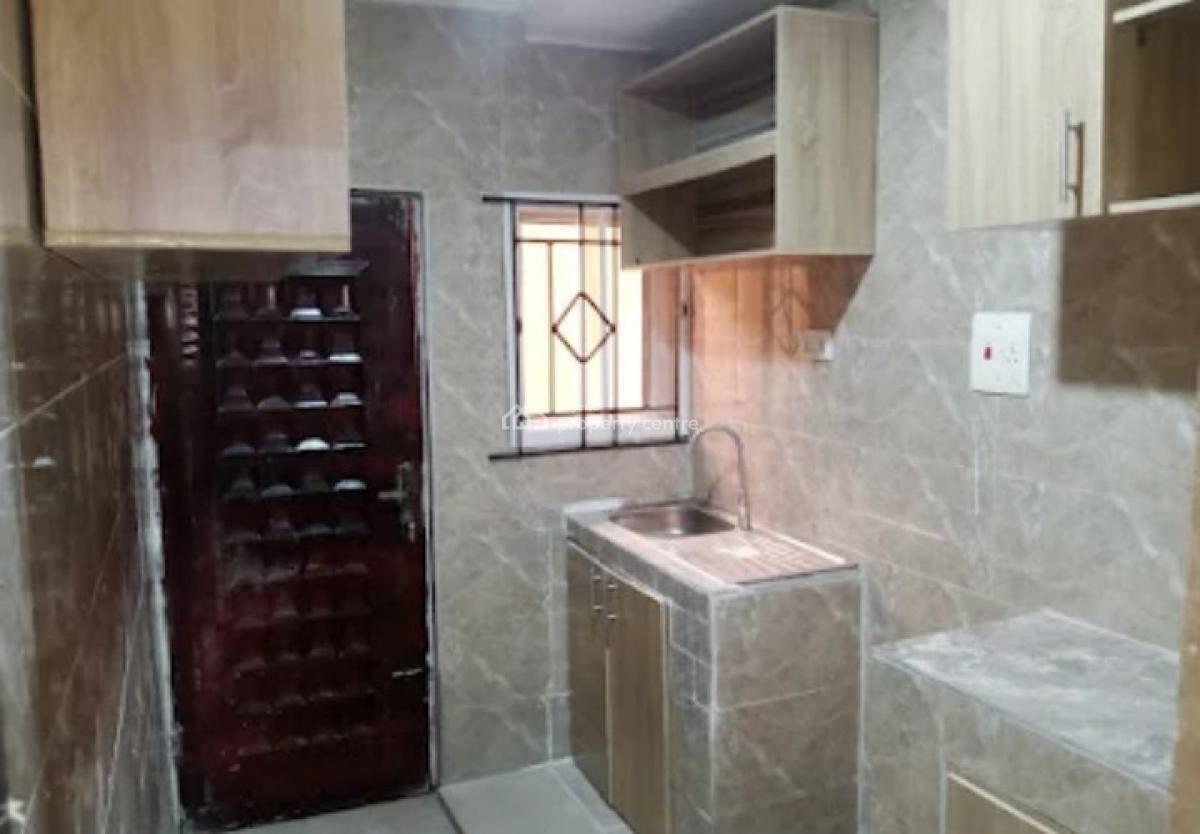 Executive 2-bedroom Flat with Extra Space, Ahmadiya, New Oko-oba, Agege, Lagos, Flat / Apartment for Rent