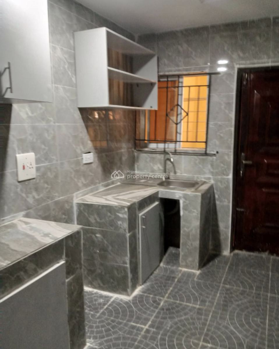 Executive 2 Bedrooms Flat with Extra Space, Ahmadiya, New Oko-oba, Agege, Lagos, Flat / Apartment for Rent