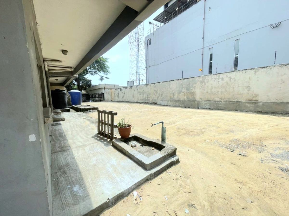 Very Spacious Ten (10) Bedroom Self Compound Detached Duplex, Victoria Island (vi), Lagos, Office Space for Rent