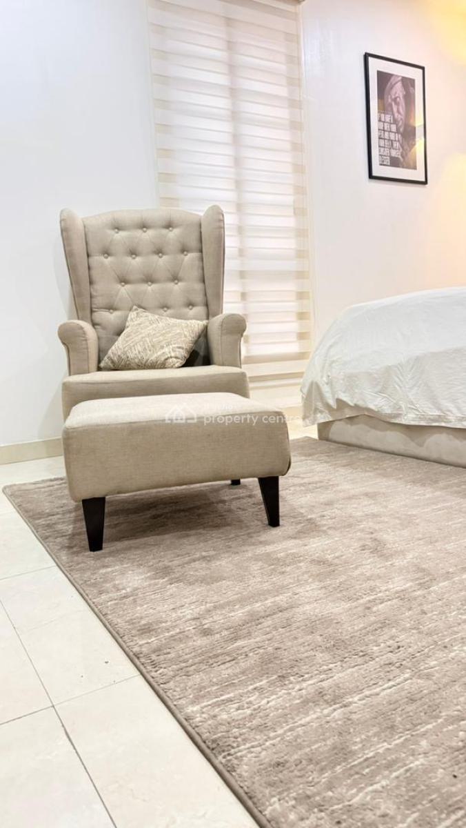 2 Bedroom Apartment with Swimming Pool and Gym, Lekki Phase 1, Lekki, Lagos, Flat / Apartment Short Let