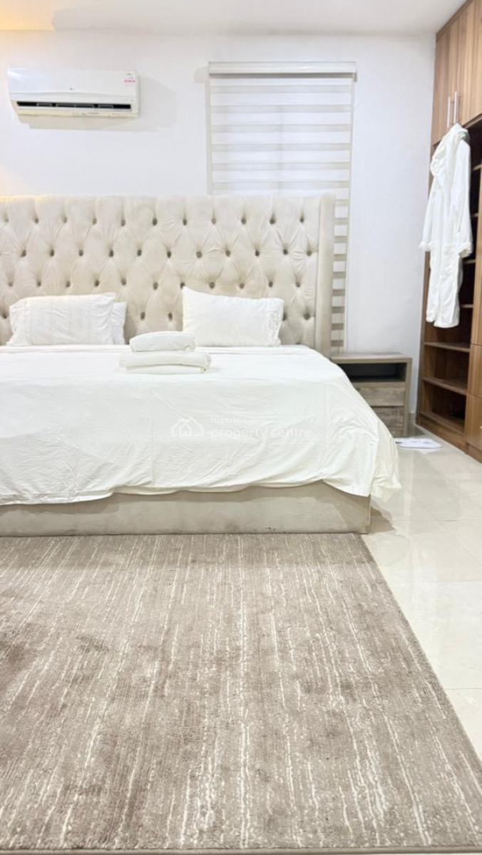 2 Bedroom Apartment with Swimming Pool and Gym, Lekki Phase 1, Lekki, Lagos, Flat / Apartment Short Let