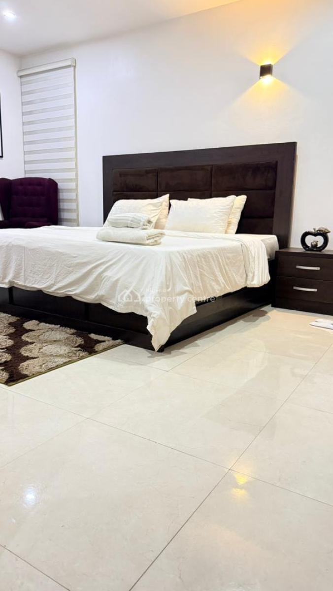 2 Bedroom Apartment with Swimming Pool and Gym, Lekki Phase 1, Lekki, Lagos, Flat / Apartment Short Let