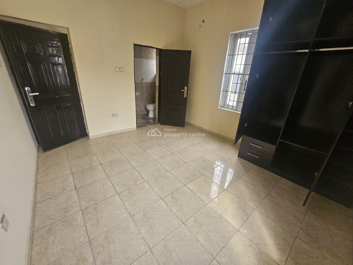 2-bedroom Apartment, Off Freedom Way, Lekki Phase 1, Lekki, Lagos, Flat / Apartment for Rent
