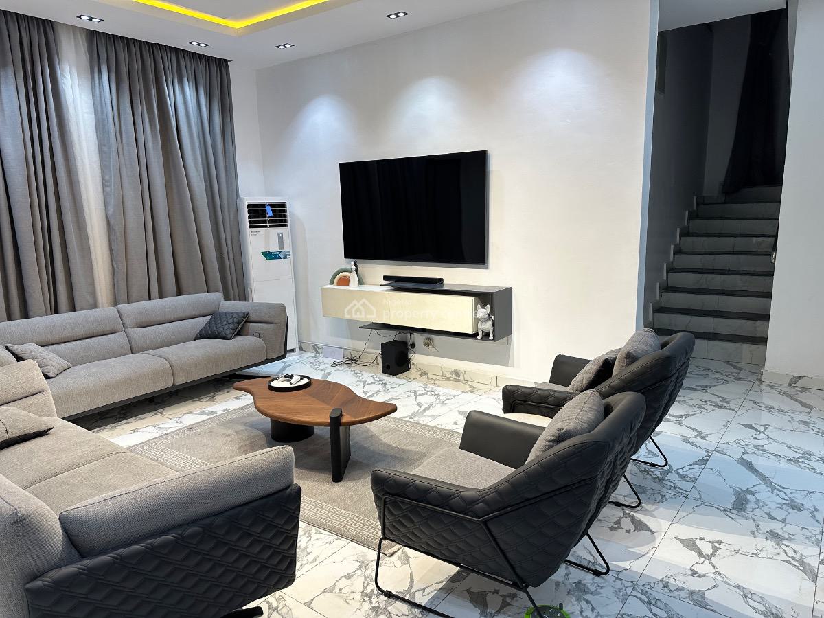 Spacious 4 Bedroom Detached Duplex (self Compound), Daffodil Gardens Estate 2, Lekki Phase 2, Lekki, Lagos, House Short Let