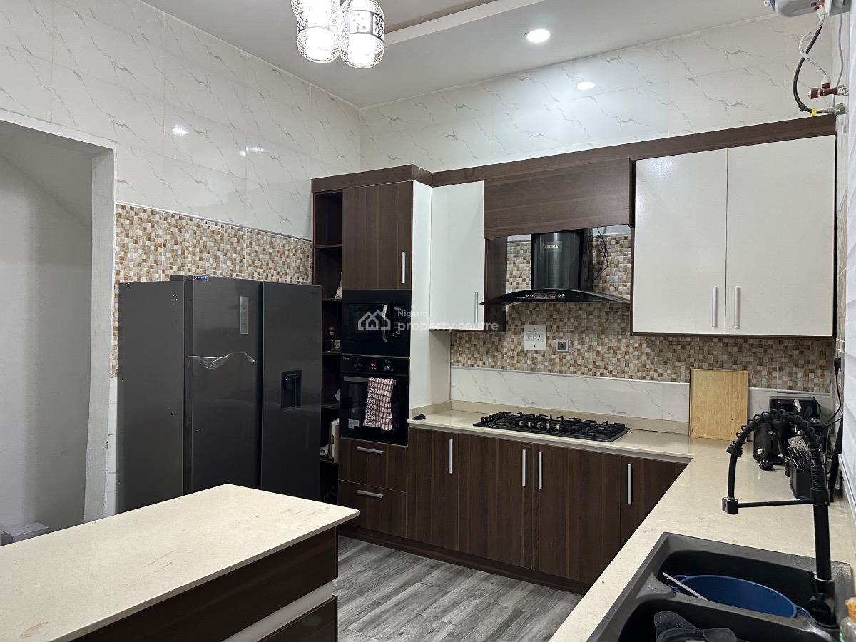 Spacious 4 Bedroom Detached Duplex (self Compound), Daffodil Gardens Estate 2, Lekki Phase 2, Lekki, Lagos, House Short Let