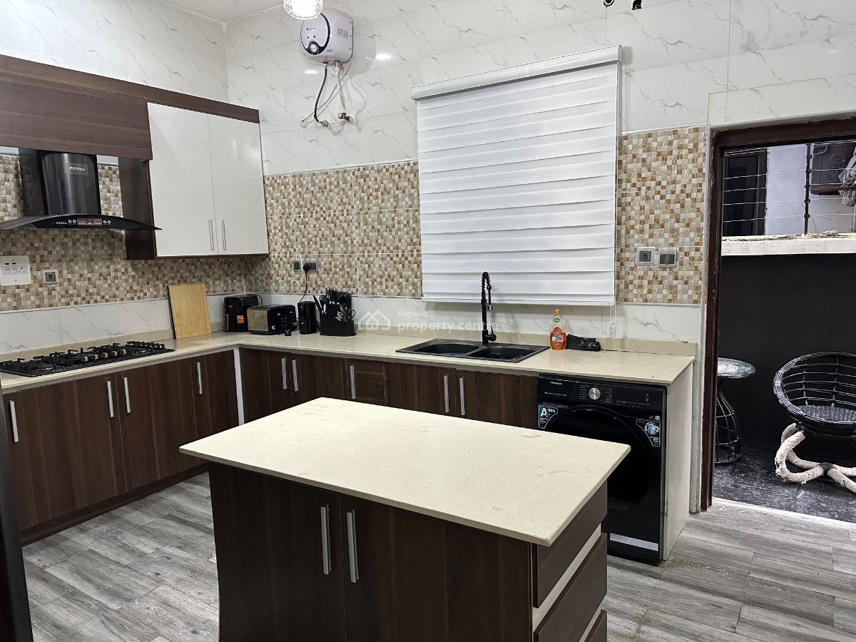 Spacious 4 Bedroom Detached Duplex (self Compound), Daffodil Gardens Estate 2, Lekki Phase 2, Lekki, Lagos, House Short Let