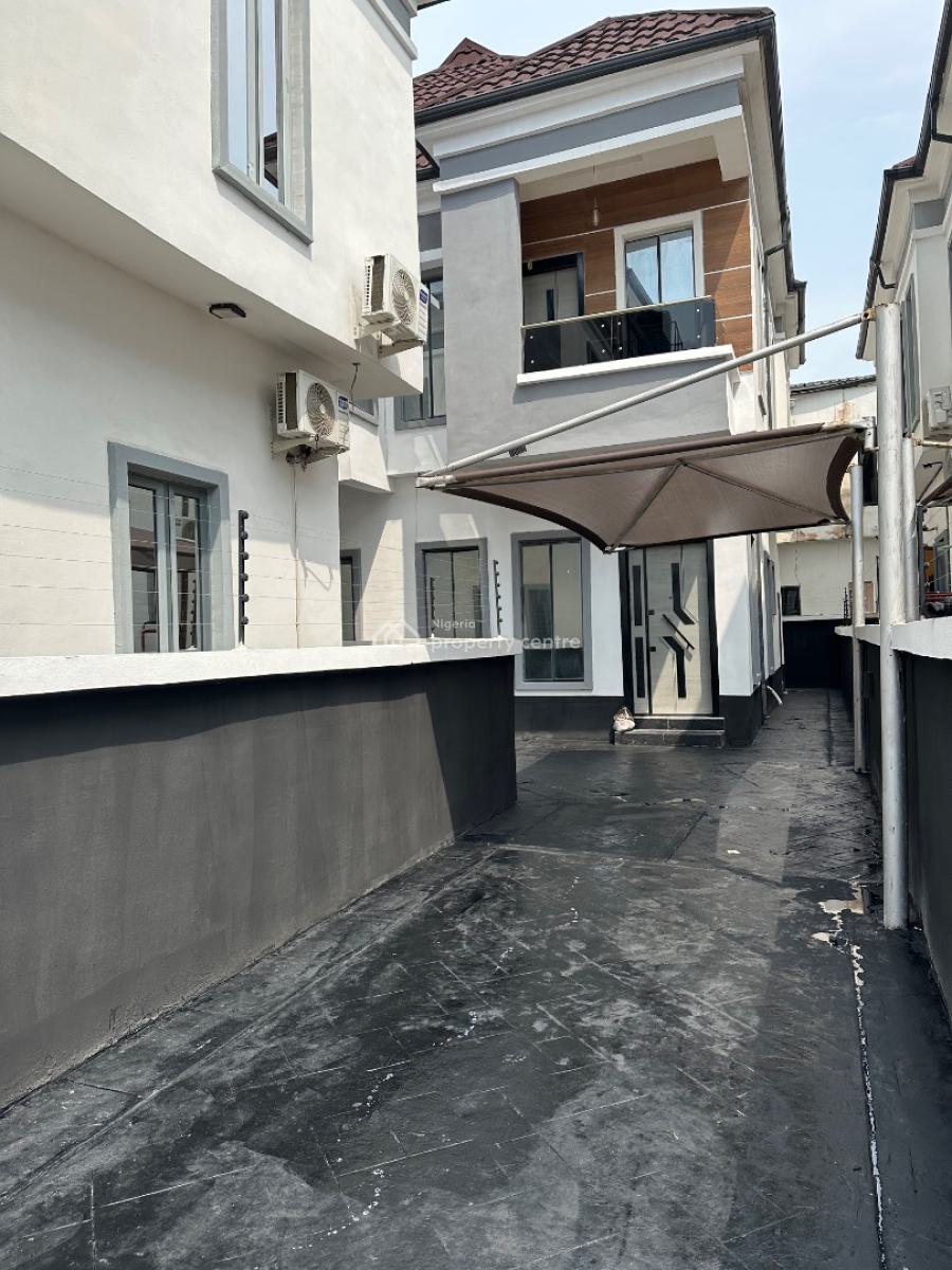 Spacious 4 Bedroom Detached Duplex (self Compound), Daffodil Gardens Estate 2, Lekki Phase 2, Lekki, Lagos, House Short Let