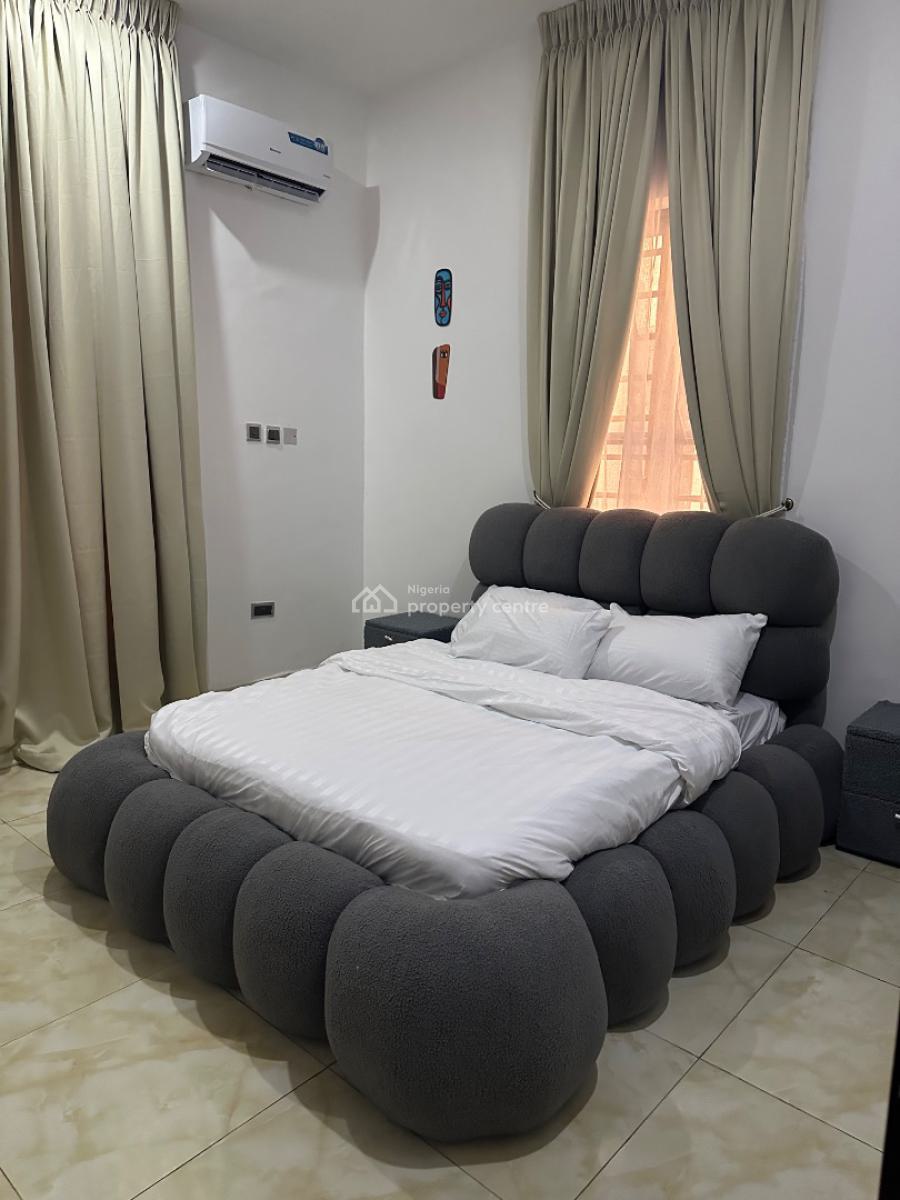 Spacious 4 Bedrooms Detached Duplex ( Self Compound), Daffodil Gardens Estate 2, Lekki Phase 2, Lekki, Lagos, Detached Duplex Short Let