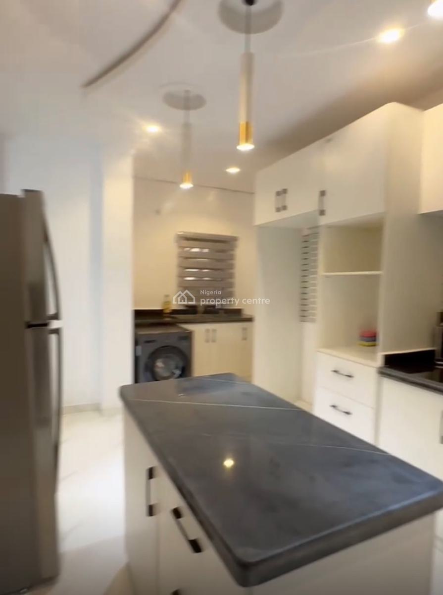 Lavishly Furnished 3 Bedroom Apartment, Lekki Phase 1, Lekki, Lagos, Flat / Apartment Short Let