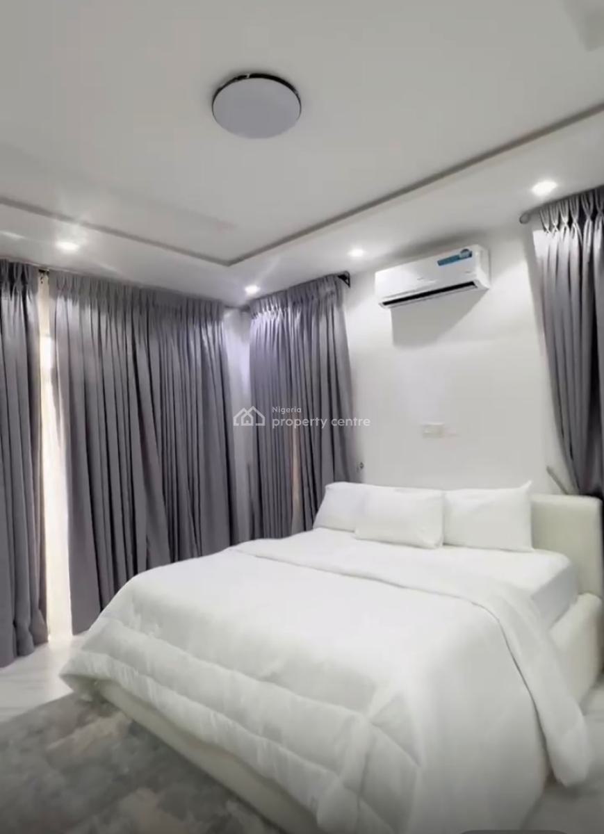Lavishly Furnished 3 Bedroom Apartment, Lekki Phase 1, Lekki, Lagos, Flat / Apartment Short Let