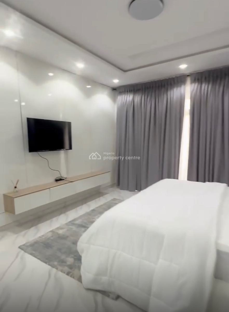 Lavishly Furnished 3 Bedroom Apartment, Lekki Phase 1, Lekki, Lagos, Flat / Apartment Short Let