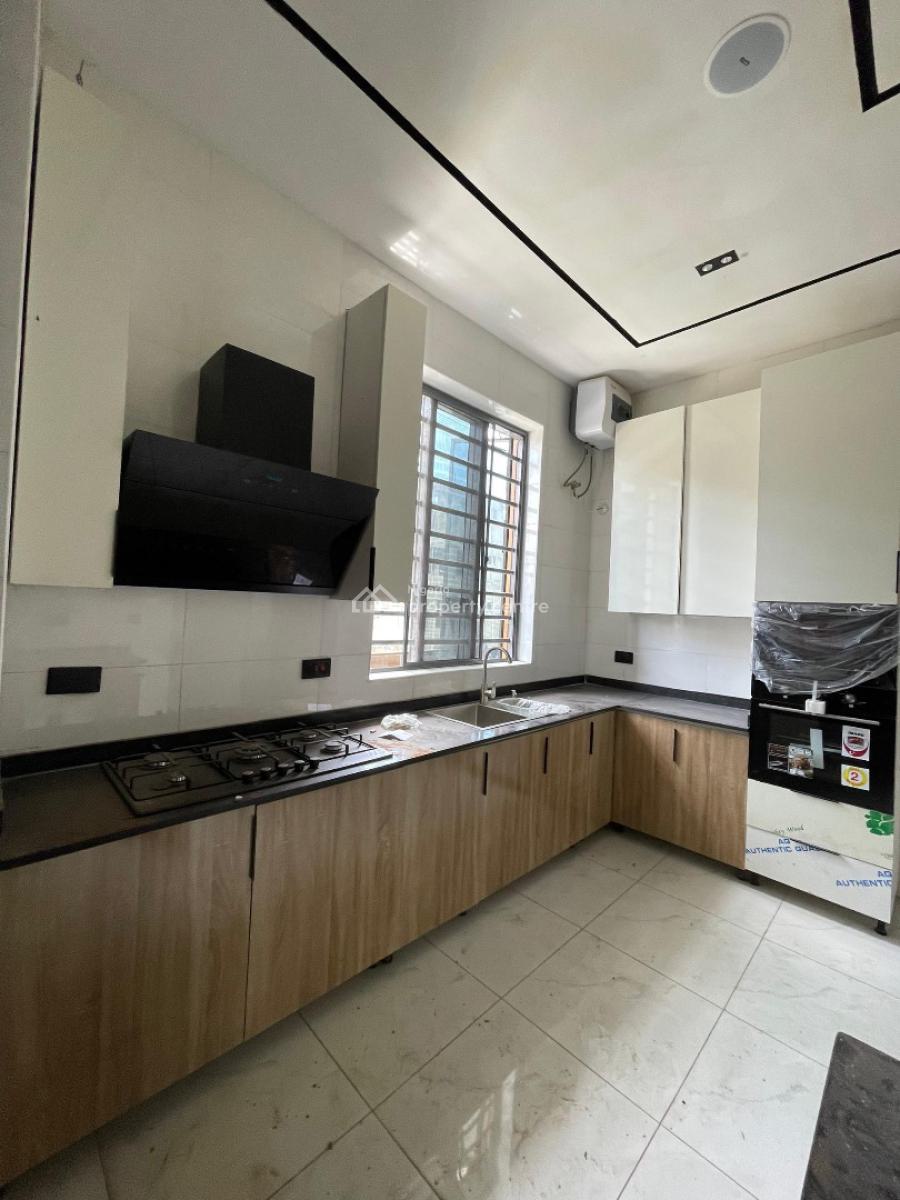Well Finished 2 Bedroom Apartment with Pool, Elevator, Ikate Elegushi, Lekki, Lagos, Flat / Apartment for Sale