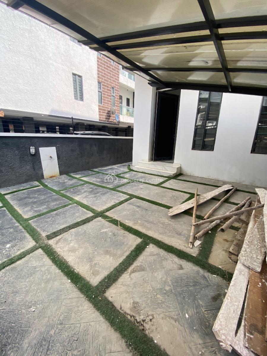 5 Bedroom Spacious Semi Detached Duplex, Lekki Phase 1, Lekki, Lagos, Semi-detached Duplex for Rent