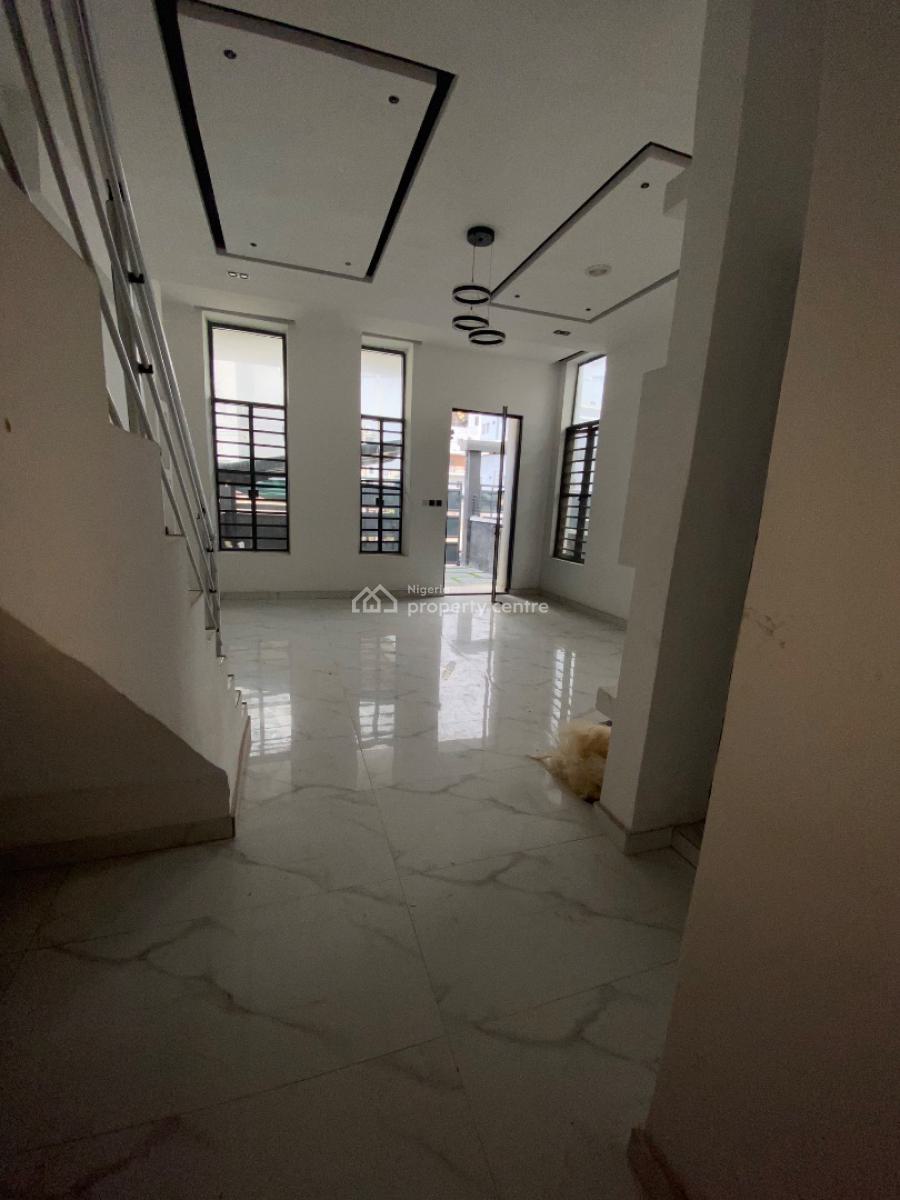 5 Bedroom Spacious Semi Detached Duplex, Lekki Phase 1, Lekki, Lagos, Semi-detached Duplex for Rent