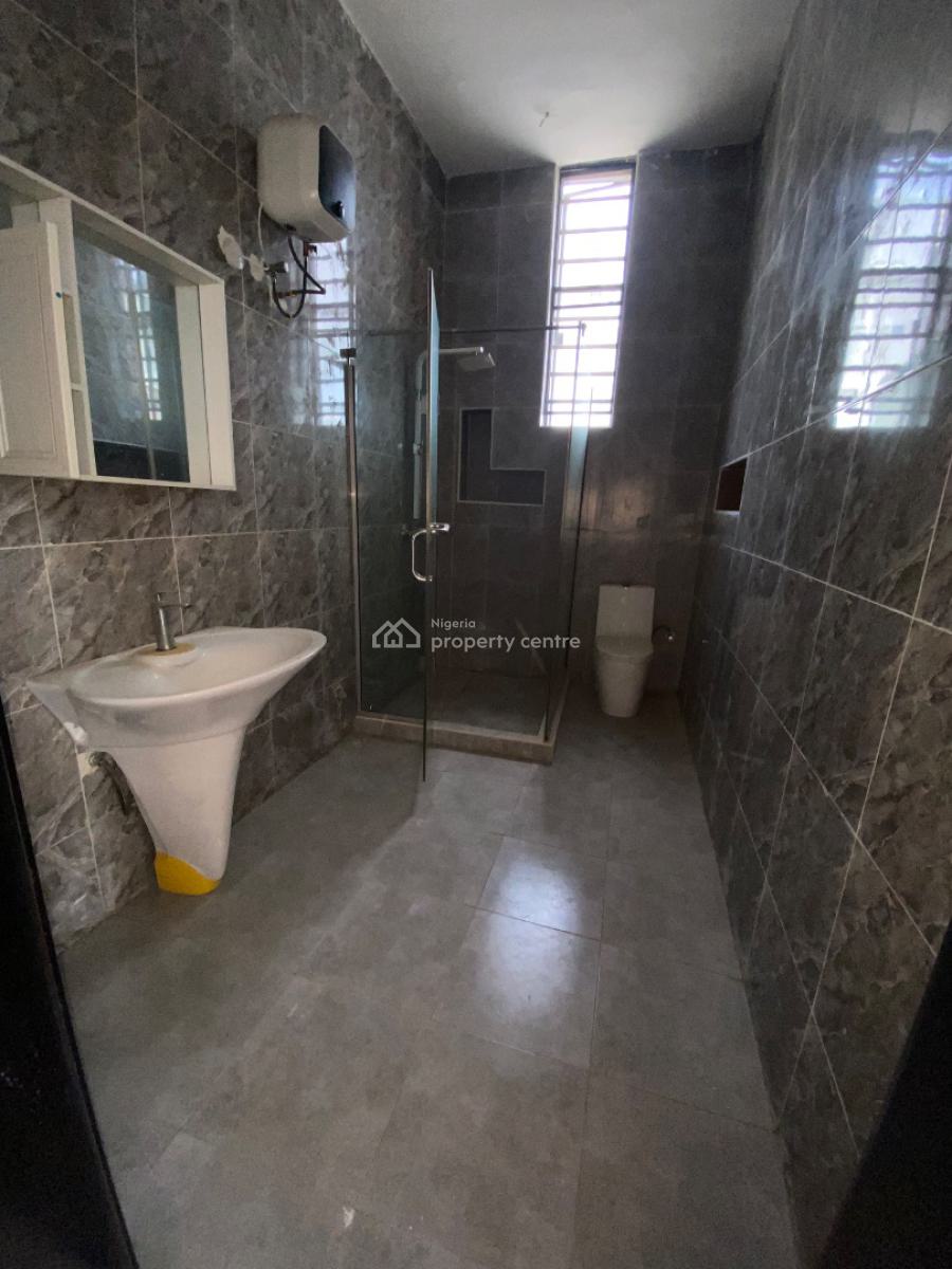 5 Bedroom Spacious Semi Detached Duplex, Lekki Phase 1, Lekki, Lagos, Semi-detached Duplex for Rent