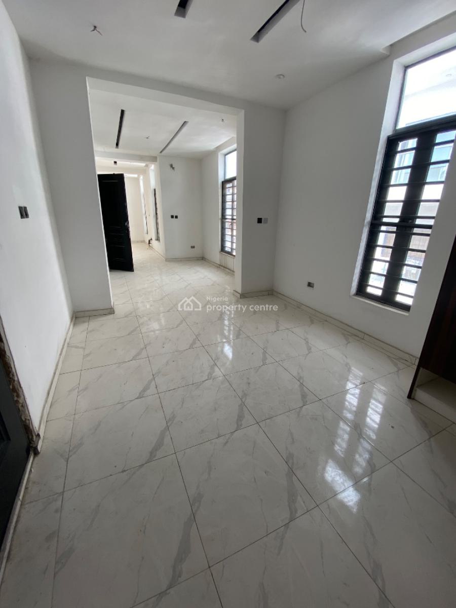 5 Bedroom Spacious Semi Detached Duplex, Lekki Phase 1, Lekki, Lagos, Semi-detached Duplex for Rent