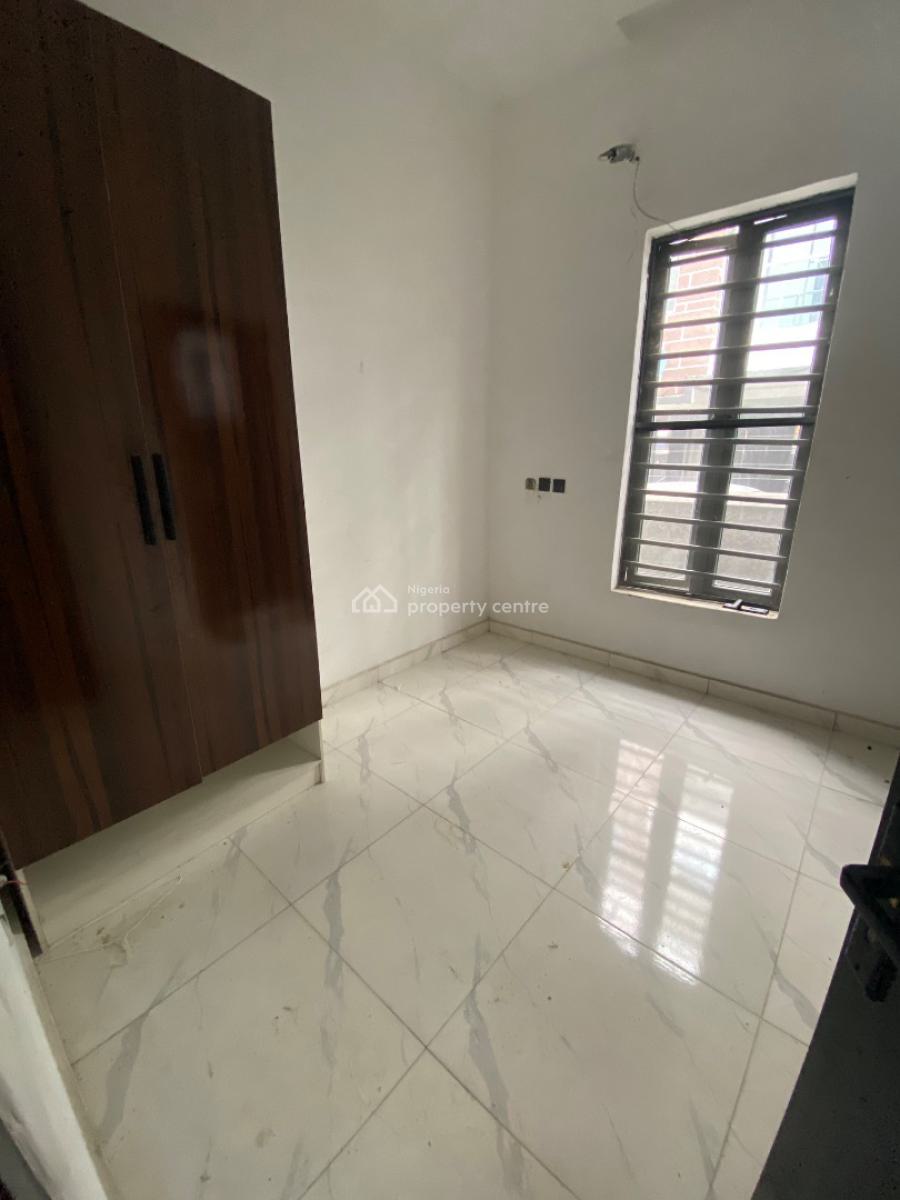 5 Bedroom Spacious Semi Detached Duplex, Lekki Phase 1, Lekki, Lagos, Semi-detached Duplex for Rent
