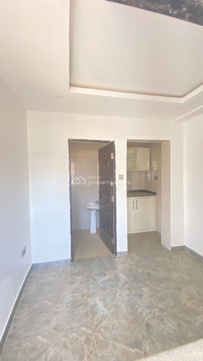 Very Spacious 4 Bedroom Terrace, Jahi, Abuja, Terraced Duplex for Rent