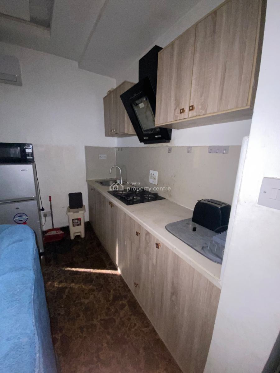 1 Bedroom Mini Flat, Lekki Phase 1, Lekki, Lagos, Mini Flat (room and Parlour) for Rent