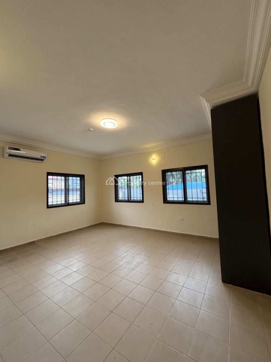 Spacious 3 Bedroom Apartment with a Bq, Swimming Pool, Lekki Phase 1, Lekki, Lagos, Flat / Apartment for Rent