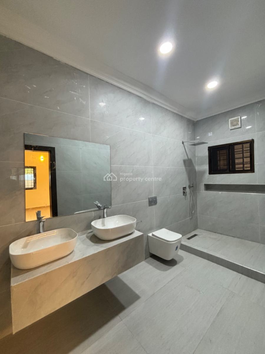 Spacious 3 Bedroom Apartment with a Bq, Swimming Pool, Lekki Phase 1, Lekki, Lagos, Flat / Apartment for Rent