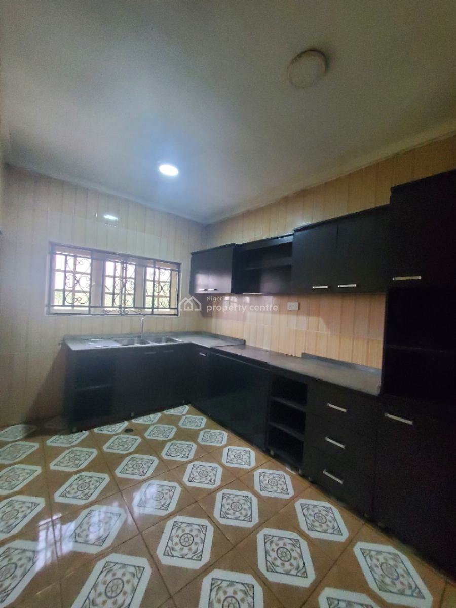 Luxury 3 Bedroom Flat on 1st Floor, By American International School, Durumi, Abuja, Flat / Apartment for Rent