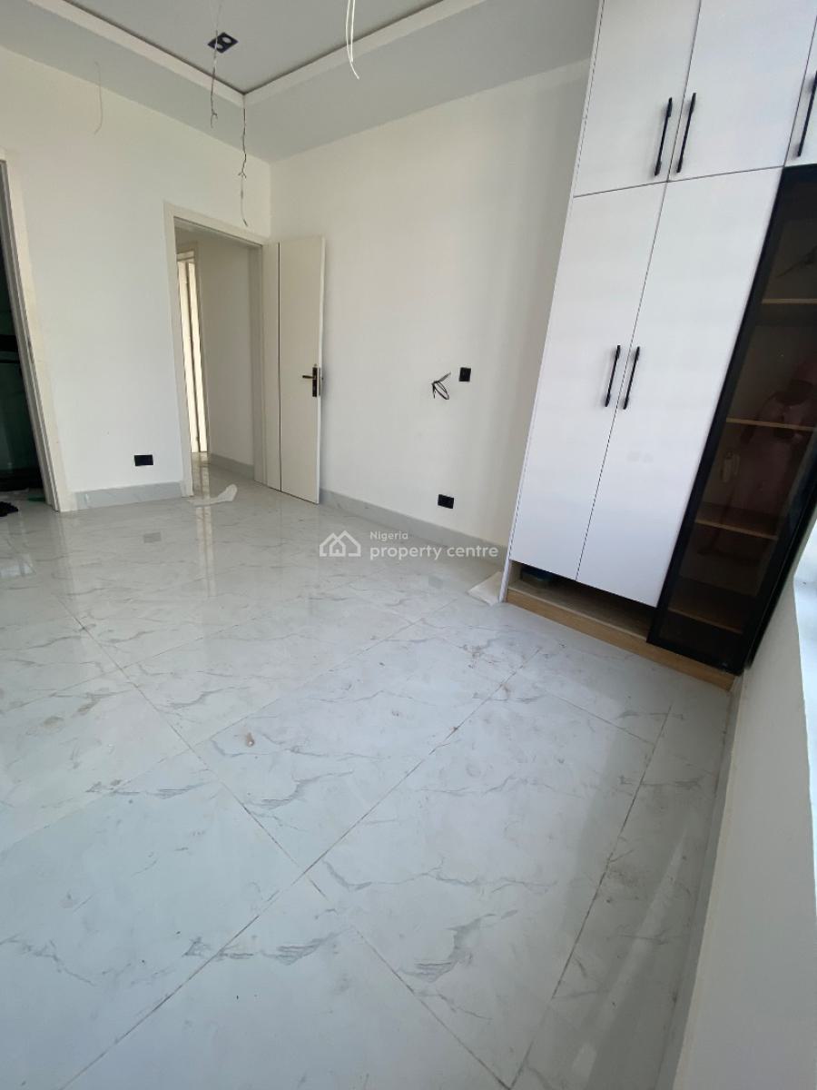 Luxury 2 Bedroom Apartment, Lekki Phase 1, Lekki, Lagos, Flat / Apartment for Sale