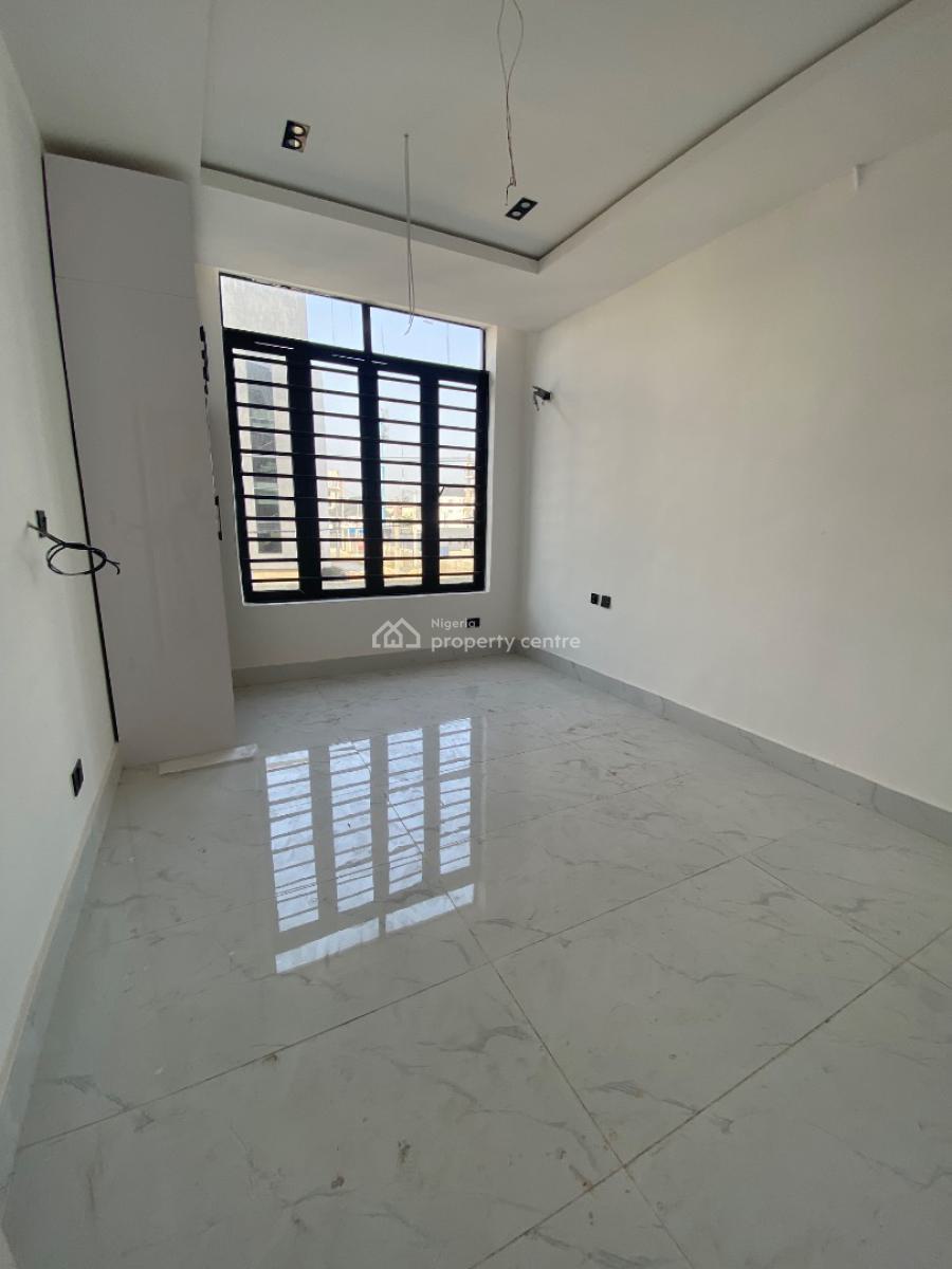 Luxury 2 Bedroom Apartment, Lekki Phase 1, Lekki, Lagos, Flat / Apartment for Sale