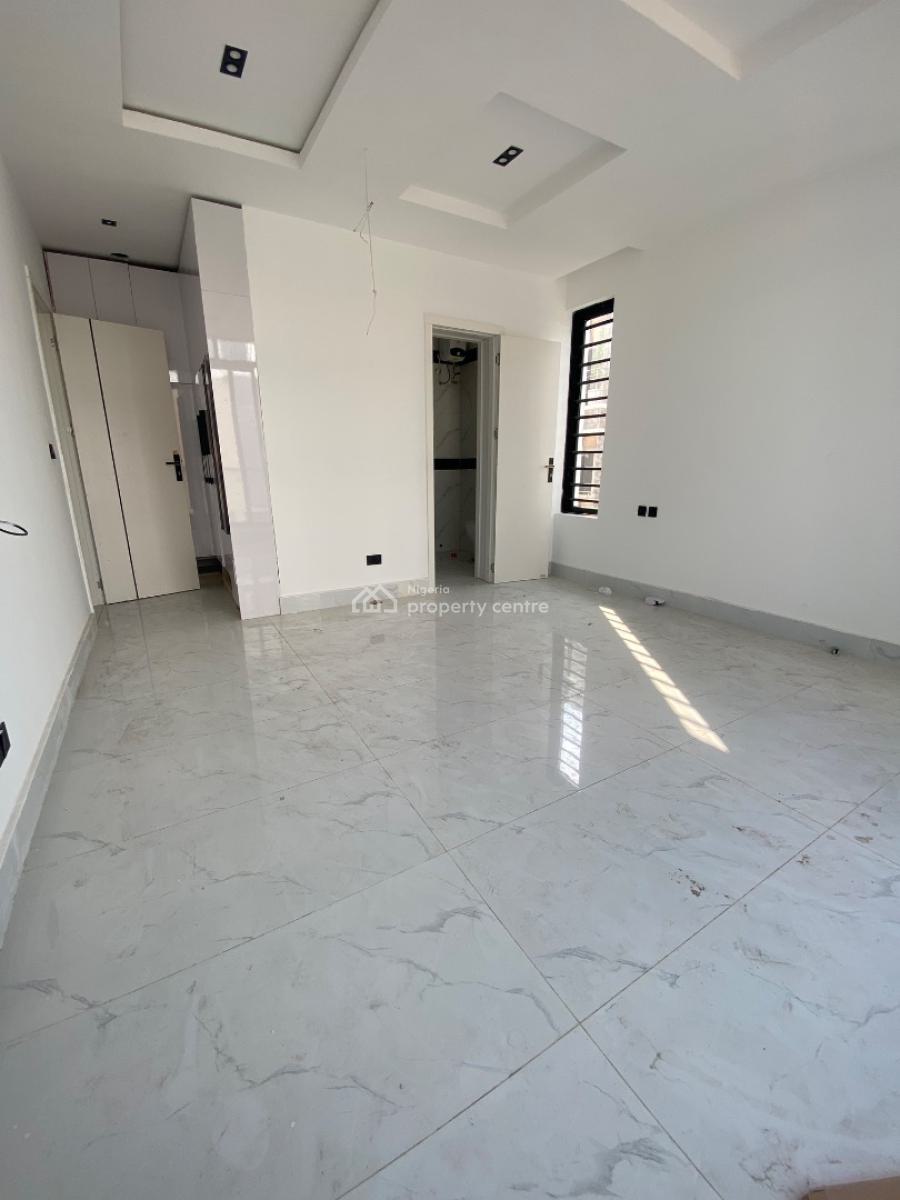 Luxury 2 Bedroom Apartment, Lekki Phase 1, Lekki, Lagos, Flat / Apartment for Sale