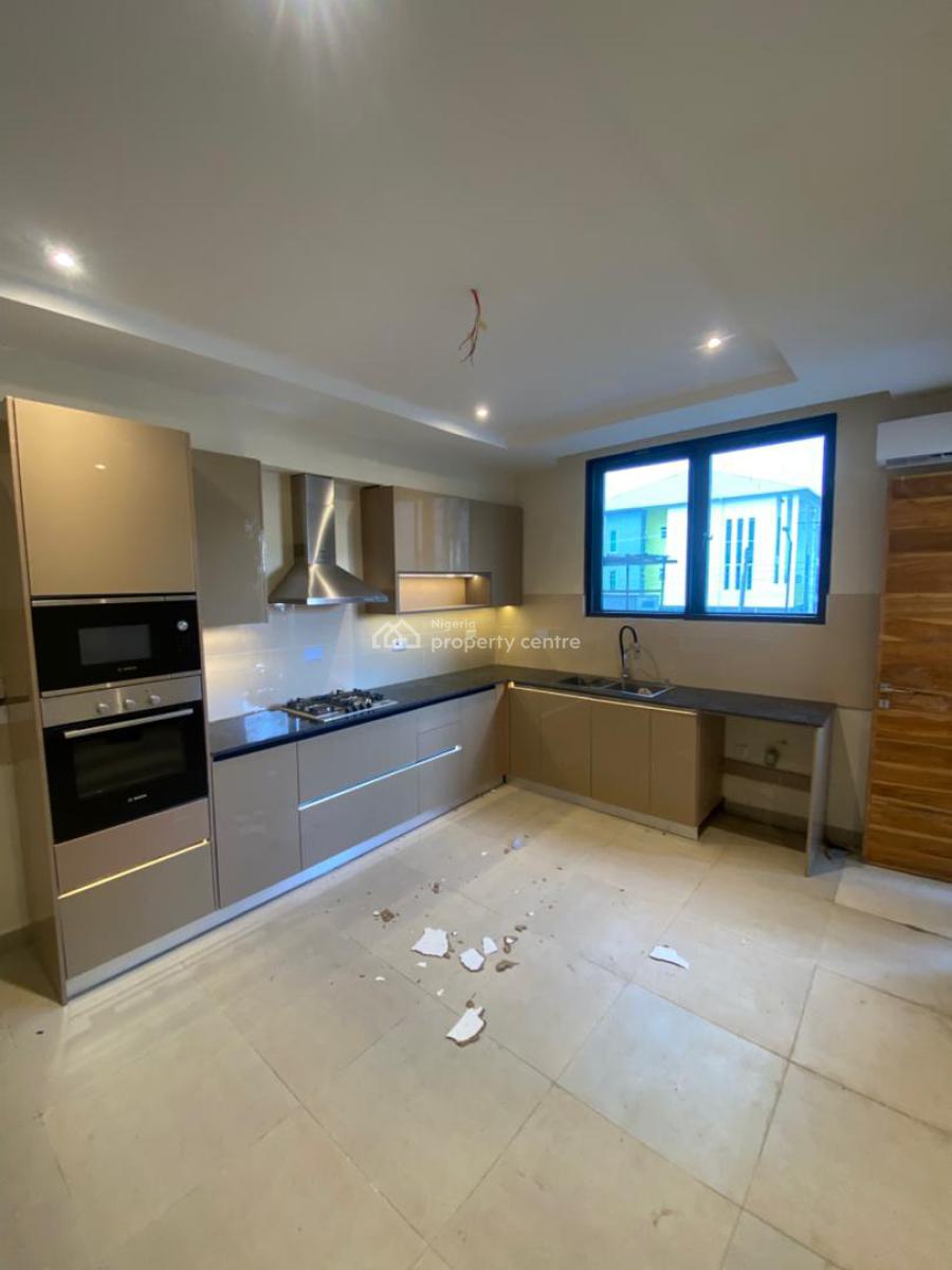 3 Bedroom Apartment with Bq, Lekki Phase I, Lekki, Lagos, Flat / Apartment for Rent