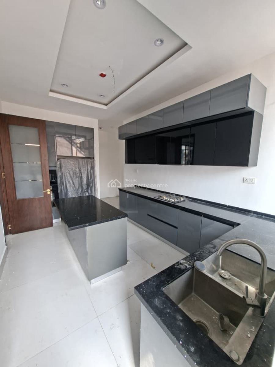 Luxury Brand New 3 Bedroom Apartment with a Room Bq, Lekki Phase 1, Lekki, Lagos, Flat / Apartment for Rent